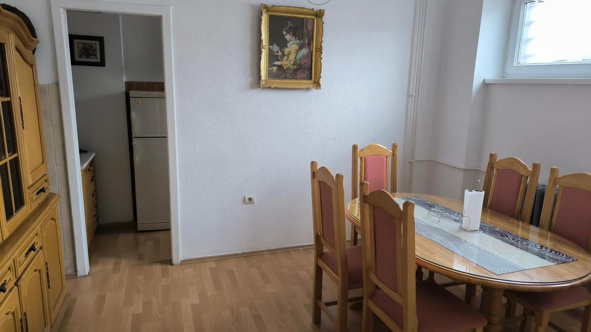 Ferienwohnung Trosoban Stan U Zenici Zenica Exterior foto