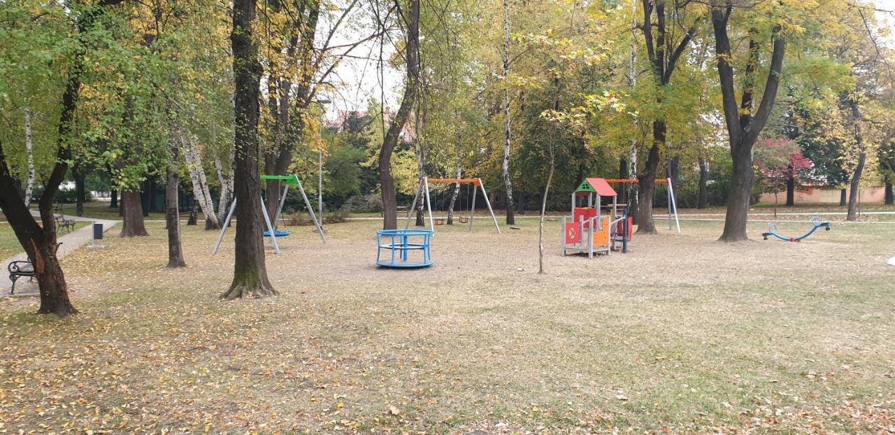 Ferienwohnung Trosoban Stan U Zenici Zenica Exterior foto